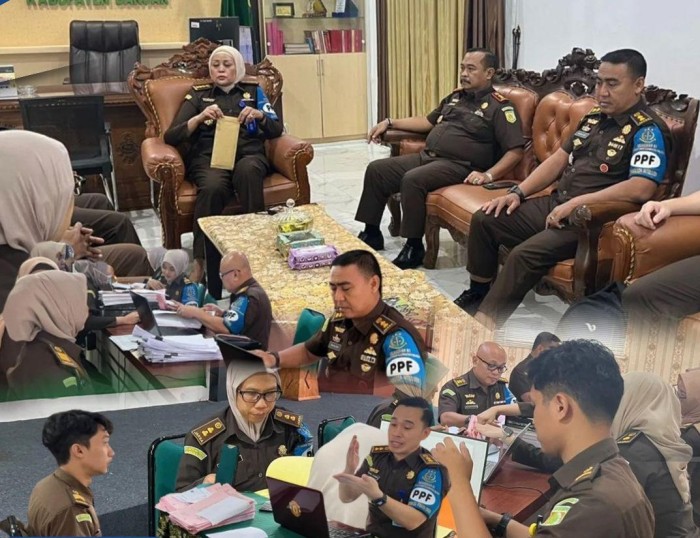 Reviu pertangungjawaban penggunaan anggaran, dari Tim Kejaksaan Tinggi Kalimantan Selatan (Kejati Kalsel) sasar Kejari (Kejaksaan Negri) Kabupaten Banjar, Senin (1/4/2024). (SuarIndonesia/Ist)