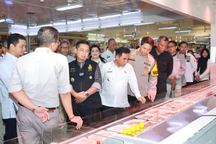 monitoring ketersedian pasokan bahan pokok serta harga pangan jelang hari Raya Idul Fitri 1445 H, (SuarIndonesia/Ist)