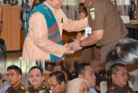 Keluarga besar Kejaksaan Tinggi Kalimantan Selatan (Kejati Kalsel) Halal Bi Halal serta ceramah agama disampaikan Ustadz H.Bahrul Ilmi, berlangsung di Aula Anjung Papadaan,  Selasa (23/4/2024). (SuarIndonesia/Ist)