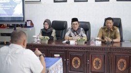 Komisi IV berkunjung ke SMAN 5 Surabaya di Jawa Timur (Jatim) untuk mempelajari sistem belajar mengajar, dari program, administrasi hingga anggaran, Selasa (23/4/2024) (SuarIndoesia/Ist)