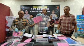 Jajaran Sat Reskrim Polresta Banjarmasin berhasil mengungkap sekaligus menangkap pelaku pembunuhan dengan mata luka sebanyak 38 tusukan (SuarIndonesia/YI)