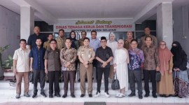 kunjungan kerja ke Dinas Tenaga Kerja Dan Transmigrasi Provinsi Sulawesi Selatan (Disnakertrans Sulsel), bersama Anggota Komisi IV dan mitra kerja dari BLK Disnakertrans Kalsel, pada Senin (29/4/2024) (SuarIndonesia/Ist)