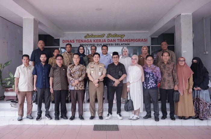 kunjungan kerja ke Dinas Tenaga Kerja Dan Transmigrasi Provinsi Sulawesi Selatan (Disnakertrans Sulsel), bersama Anggota Komisi IV dan mitra kerja dari BLK Disnakertrans Kalsel, pada Senin (29/4/2024) (SuarIndonesia/Ist)