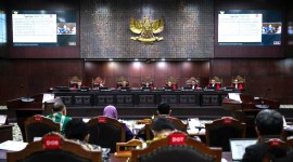 Mahkamah Konstitusi menyiapkan dokter hingga tukang pijat untuk hakim selama mengadili sengketa pemilihan anggota legislatif Pemilu 2024. [CNN Indonesia/Adi Ibrahim]