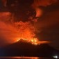 Gunung Ruang kembali meletus Jumat (19/4/2024) sore. [Handout/Center for Volcanology and Geological Hazard Mitigation/AFP]
