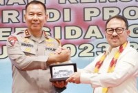 Kapolda Kalsel, Irjen Pol Winarto dan Wakil Ketua Komisi III DPR RI Pangeran Khairul Saleh