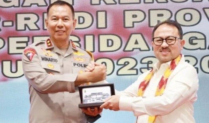 Kapolda Kalsel, Irjen Pol Winarto dan Wakil Ketua Komisi III DPR RI Pangeran Khairul Saleh