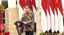 Presiden Joko Widodo di Peringatan 22 Tahun Gerakan Nasional Anti Pencucian Uang dan Pencegahan Pendanaan Terorisme (APU PPT) di Istana Negara, Jakarta, Rabu (17/4/2024). [detikcom/Isal Mawardi]