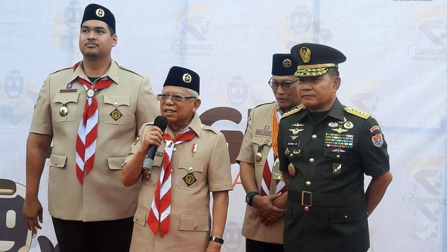 Wakil Presiden Ma'ruf Amin saat berseragam pramuka pada 2023 lalu. [CNNIndonesia/Yulia A]