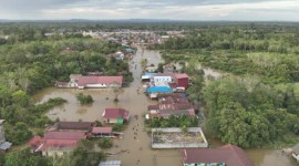 Pantauan udara banjir di Kabupaten Kutai Barat, Minggu (19/5/2024). [ANTARA/HO-Basarnas Kaltim]