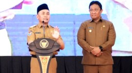Gubernur Kalteng Sugianto Sabran dan Wakil Gubernur Edy Pratowo dalam pertemuan akbar lintas sektor yang digelar di Palangka Raya, Senin (20/5/2024). [ANTARA/HO-Diskominfosantik Kalteng]