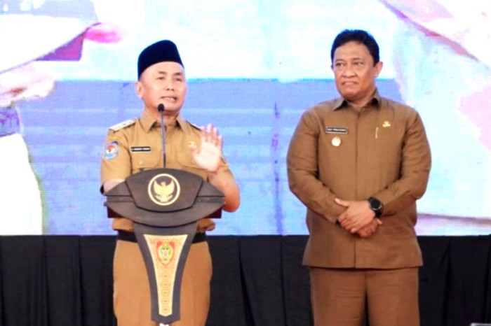 Gubernur Kalteng Sugianto Sabran dan Wakil Gubernur Edy Pratowo dalam pertemuan akbar lintas sektor yang digelar di Palangka Raya, Senin (20/5/2024). [ANTARA/HO-Diskominfosantik Kalteng]