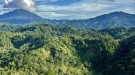 Lokasi pembangunan Bendungan Pancur Hanau yang diusulkan pemerintah daerah ke Kementerian Pekerjaan Umum dan Penataan Ruang (PUPR) RI sebagai proyek besar di Kecamatan Hantakan, Kabupaten Hulu Sungai Tengah, Kalimantan Selatan, Senin (8/4/2024). [ANTARA/Tumpal Andani Aritonang]