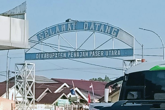 Pintu Gerbang Kabupaten Penajam Paser Utara, Provinsi Kalimantan Timur. [ANTARA/Nyaman Bagus P]