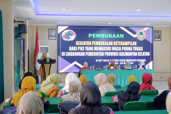 Pembekalan dan Keterampilan Praktis Bagi ASN Menjelang Purna Tugas di Unit Pelayanan Teknis (UPT) Balai Latihan Kerja (BLK). (SuarIndonesia/Ist)