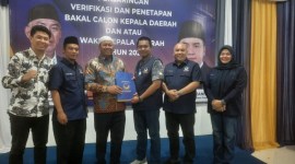 Ketua Partai Persatuan Pembangunan (PPP) Barito Kuala (Batola), H. Bahrul Ilmi  (HBI), mendaftar ke DPW Partai Nasdem Kalsel di Banjarbaru, Kamis (9/5/2024)., SuanrIndonesia/Ist)