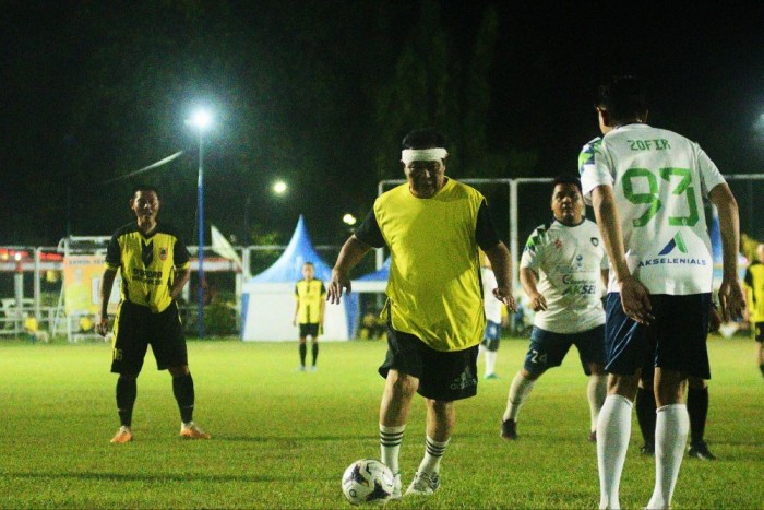 Gubernur Kalimantan Selatan H Sahbirin Noor atau Paman Birin membuka secara resmi Paman Birin Trophy VII Tahun 2024 di Lapangan Murdjani, Banjarbaru (SuarIndonesia/Adv)