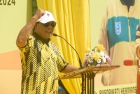 Paman Birin membuka secara resmi acara Pekan Olahraga Pelajar Daerah (POPDA) yang diikuti oleh 1.338 atlet pelajar di lapangan Stadion 2 Desember Kandangan, Kabupaten Hulu Sungai Selatan (HSS),a Senin (13/5/2024). (SuarIndonesia/Adv)