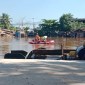 Tim relawan Rescue gabungan, Tim Basarnas, Satpolairud Polres Batola, dan TNI Angkatan Laut, langsung melakukan pencarian terhadap korban. (SuarIndonesia/DO)