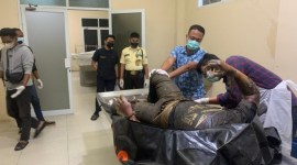 a Sunu Trihatso (38) ke Instalasi Pemulasaran Jenazah Rumah Sakit Umum Daerah (RSUD) Ulin Banjarmasin, guna dilakukan visum, sembari  menunggu pihak keluarganya. (SuarIndonesia/DO)