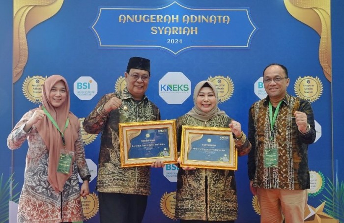 Paman Birin menerima Anugerah Adinata Syariah 2024 yang diselenggarakan oleh Komite Nasional Ekonomi dan Keuangan Syariah (KNEKS) di Aula Gedung Syariah Kawasan PIK 2 Jakarta,  Senin (20/5/2024). (SuarIndonesia/Adv)