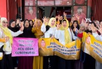 Hj. Raudatul Jannah atau Acil Odah melamar sebagai bakal Calon Gubernur Kalsel ke Partai Demokrasi Indonesia Perjuangan (PDIP) Kalsel, Senin (20/5/2024). (SuarIndonesia/Ist)