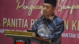 Komisioner KPU Kalsel Divisi Sosilisasi, Pendidikan Pemilih, Partisipasi Masyarakat, dan SDM, M. Fahmi Failasofa, (SuarIndonesia/Ist)