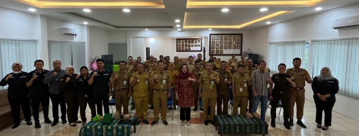Para camat dan lurah se Kota Banjarmasin dikumpulkan di aula Kejaksaan Negeri (Kejari) Banjarmasin selama dua hari dan berakhir, Selasa (28/5/2024) (SuarIndonesia/Ist)