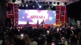 Generasi Z dan milenial memadati Lapangan Murjani Banjarbaru, Senin (27/5/2024) malam. (SuarIndonesia/RW)