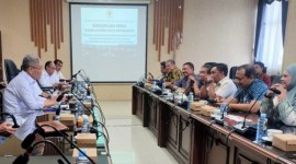 Kunjungan kerja (kunker) Komisi II DPRD Kota Mojokerto Jawa Timur (Jatim), yang dipimpin Indro Cahyono di ruang Komisi II DPRD Kalsel di Banjarmasin, Rabu (29/5/2024) (SuarIndonesia/Ist)
