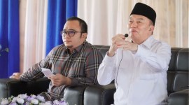 Afrizaldi, (kiri) dan H Muhidin