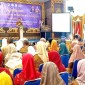 Kepala Dinas Pendidikan Kabupaten Barito Utara Syahmiludin A Surapat memberikan sambutan pada peringatan puncak Hari Pendidikan Nasional 2024 di Muara Teweh, Senin (20/5/2024). [ANTARA/Dokumen Pribadi]