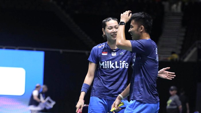 Pasangan ganda campuran Indonesia Dejan Ferdinansyah/Gloria Emanuelle Widjaja menang atas Tang Chun Man/Tse Ying Suet 21-4, 21-15 dalam waktu 28 menit, di Singapore Indoor Stadium, pada Rabu (29/5/2024).