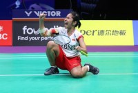 Ester Nurumi Tri Wardoyo menjadi penentu kemenangan Indonesia melawan Thailand setelah menang dramatis 19-21, 21-19, 21-19 dalam 83 menit atas Supanida Katethong. [PBSI]