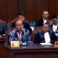 Ketua KPU RI Hasyim Asy'ari (tengah) dalam sidang panel satu Perselisihan Hasil Pemilihan Umum (PHPU) Pileg 2024 di Gedung I MK RI, Jakarta, Jumat (3/5/2024). [ANTARA/Fath Putra Mulya]
