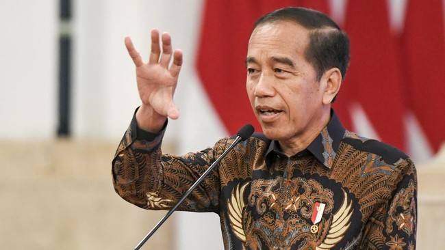 
Presiden Joko Widodo (Jokowi) sudah memanggil Kapolri Jenderal Listyo Sigit Prabowo karena isu penguntitan Jampidsus Febrie Adriansyah. [ANTARA FOTO/Hafidz MA]