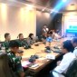 Suasana pemaparan hasil riset limbah sekam menjadi sekam oleh peserta Latsitarda di Kabupaten Paser, Rabu (29/5/2024). [Antara/ HO peserta Latsitarda]
