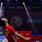 Teriakan Shi Yuqi yang berhasil membawa China unggul 1-0 dan lolos ke semifinal Thomas Cup 2024 menghadapai Malaysia. [AFP/ARUN SANKAR]