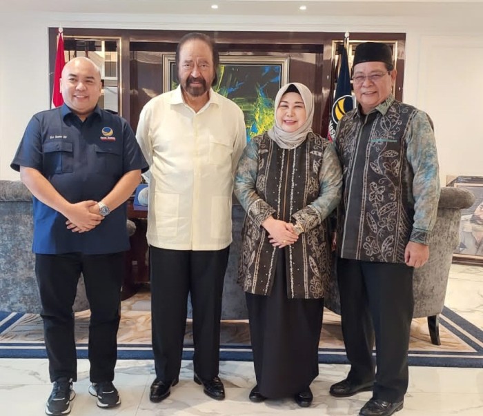 Dewan Pimpinan Pusat (DPP) Partai Nasdem, resmi memberikan rekomendasi pencalonan Gubernur dan Wakil Gubernur Kalsel, kepada Hj. Raudatul Jannah atau Acil Odah dan HA. Rozanie Himawan (SuarIndonesia/Ist)