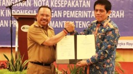 Sekda Kalteng Nuryakin usai menandatangani nota kesepakatan dengan Ombudsman RI tentang sinergi peningkatan kualitas pelayanan publik di lingkungan Pemprov Kalteng, Palangka Raya, Selasa (4/6/2024). [ANTARA/HO-Diskominfosantik Kalteng]