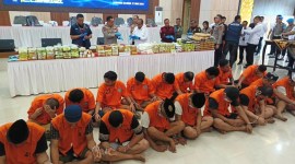 49 tersangka dalam kasus narkoba. [detikSumbagsel/Tommy Saputra]