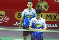 Aksi Sabar Karyaman/Moh Reza Pahlevi saat melawan Lee Jhe-huei/Yang Po Hsuan di babak perempat final Indonesia Open 2024 pada Jumat (7/6/2024).[KOMPAS.com/Firzie A. Idris]