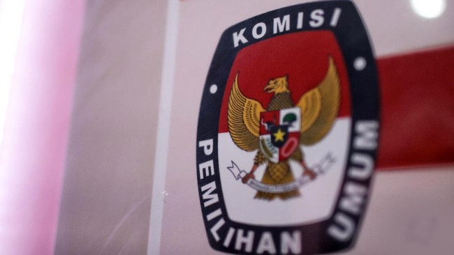 Foto Ilustrasi -- KPU memastikan isi dari Peraturan KPU soal syarat minimal usia calon kepala daerah (cakada) mengikuti amar Putusan Mahkamah Agung (MA). [CNNIndonesia/Andry N]