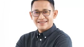 ,DR  Abdul Rachman Thaha SH MH. 