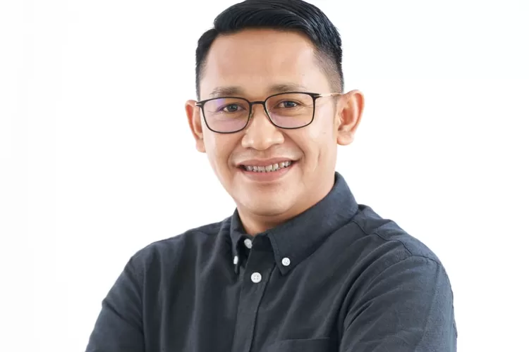 ,DR  Abdul Rachman Thaha SH MH. 