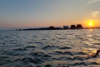 Perjalanan menuju Kampung Malahing membutuhkan waktu 20-25 menit perjalanan bahari dengan klotok dari daratan Bontang. Kampung ini telah berubah dari permukiman nelayan kumuh menjadi desa wisata maju yang membanggakan. [ANTARA/Ahmad Rifandi]