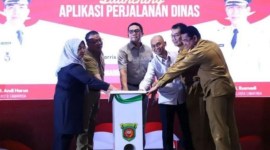 
Pemkot Samarinda telah meluncurkan aplikasi perjalanan dinas di Samarinda, Kalimantan Timur, Jumat (14/6/2024). [ANTARA/HO-Humas Pemkot Samarinda]