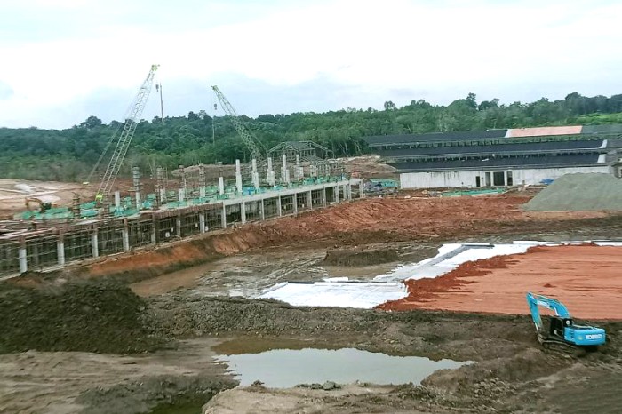 Bangunan gedung terminal Bandara Naratetama prasarana penunjang transportasi Kota Nusantara sudah mulai nampak, ditargetkan secara keseluruhan pembanguan bandar udara itu rampung 100 persen ada akhir Desember 2024. [ANTARA/Nyaman Bagus P]