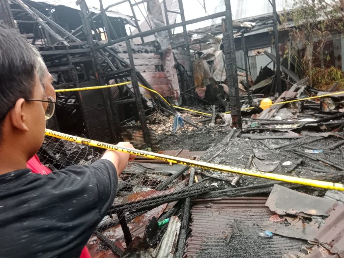 Kebakaran di Jalan Sulawesi Gang Maluku Pasar Lama Banjarmasin Tengah, Selasa (4/6/2024) subuh. (SuarIndonesia/DO)