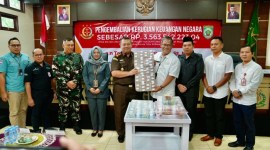 Pemerintah Kabupaten Balangan, Kalimantan Selatan mengapresiasi jajaran Kejari atas pengembalian keuangan negara sebesar Rp 3,563,542,223 miliar dari kasus korupsi (SuarIndonesia/Adv)